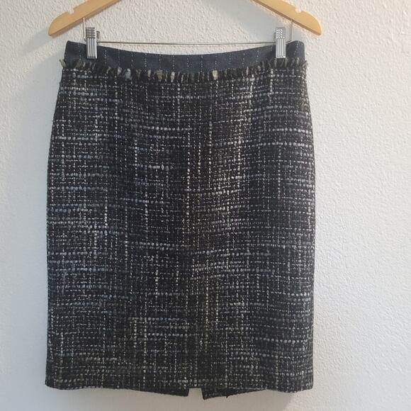 Trina Turk Tweed Pencil‎ Skirt Womens 8 Frayed Top Wool Blend Knee Length - Picture 1 of 8